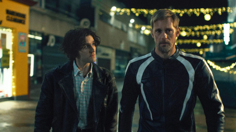 Harry Melling y Alexander Skarsgård en una secuencia de 'Pillion'. Harry Melling y Alexander Skarsgård en una secuencia de 'Pillion'.