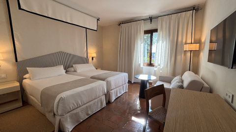 Parador de Jarandilla. Habitación doble estándar Parador de Jarandilla. Habitación doble estándar