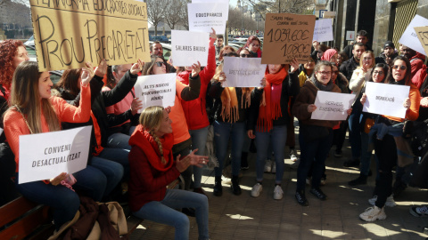 Imatge d'arxiu d'una concentració d'educador socials Imatge d'arxiu d'una concentració d'educador socials