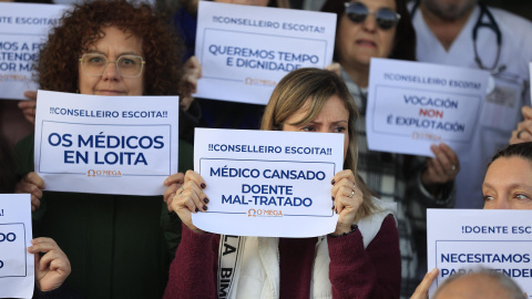 Concentración de médicos de Atención Primaria en el PAC de la Casa do Mar de A Coruña. Concentración de médicos de Atención Primaria en el PAC de la Casa do Mar de A Coruña.