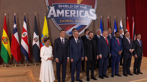 Donald Trump con diversos líderes latinoamericanos este sábado en Miami. Donald Trump con diversos líderes latinoamericanos este sábado en Miami.