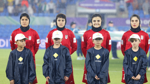 Jugadoras de la selección iraní antes del partido de este domingo contra Filipinas. Jugadoras de la selección iraní antes del partido de este domingo contra Filipinas.