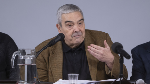 El presidente de Movimiento contra la Intolerancia, Esteban Ibarra, durante una rueda de prensa.