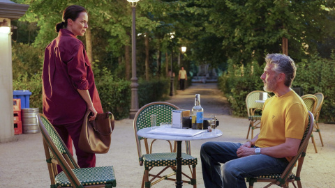 Aitana Sánchez-Gijón y Leonardo Sbaraglia, en un fotograma de la película.