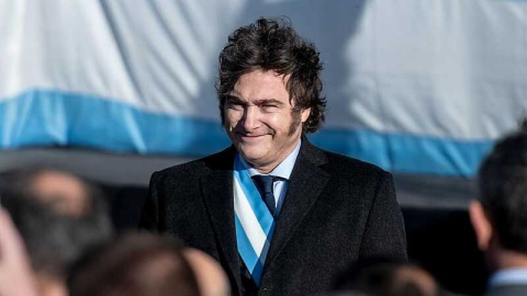 Javier Milei, el estúpido que lidera la manada Javier Milei, el estúpido que lidera la manada