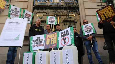 Concentració d'Unió de Pagesos davant de la delegació del govern espanyol a CatalunyaData de publicació: divendres 13 de març del 2026, 12:44Localització: Barcelona Autor: Andrea Salazar