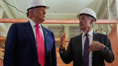 Trump y Powell El presidente de EEUU, Donald Trump, junto al presidente de la Fed, Jerome Powell.