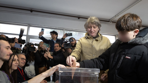 Carlos Martínez, votando esta mañana en Soria.