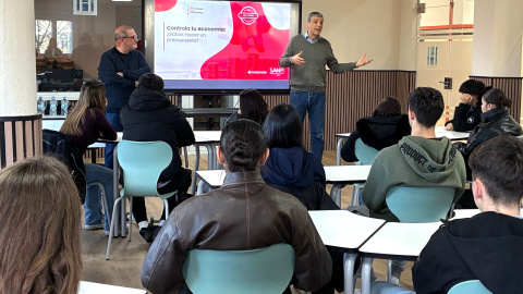 Educación financiera en el IES Humanes con alumnos de Bachillerato 2