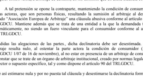 Captura del auto judicial que declara "abusiva" la cláusula del contrato de alquiler firmado por las inquilinas