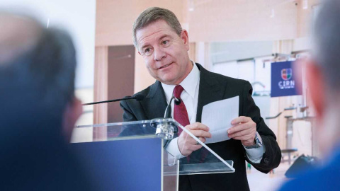 Page anuncia una ley en 2026 para regular un nuevo modelo de carrera profesional sanitaria "con cabeza y sensatez"