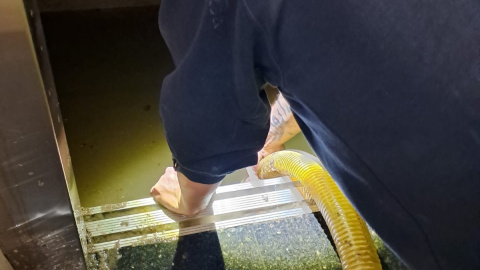 El forat de l'ascensor inundat