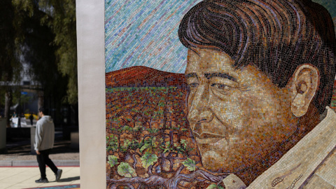 Mural dedicado al sindicalista César Chávez Mural dedicado al sindicalista César Chávez en San José (California, EEUU).