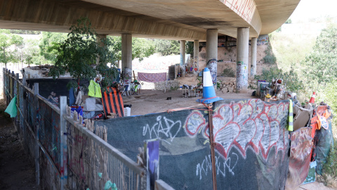 Un asentamiento debajo del puente de Sa Riera, a 19 de junio de 2025, en Palma de Mallorca, Mallorca, Baleares (España).