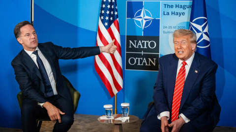 Mark Rutte junto a Donald Trump en una foto de archivo del pasado junio.