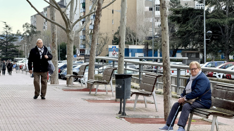 Gent gran al centre de Badia Gent gran al centre de Badia