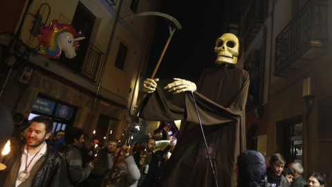 La representación de la muerte en la procesión y entierro de San Genarín.