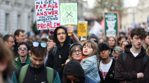 Decenas de miles de personas se manifiestan en Londres contra la ...