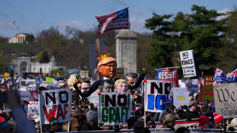 Protesta bajo el lema "No Kings" en Washington este sábado.