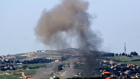 La aldea de Arnoun, en el sur del Líbano, tras un ataque israelí.