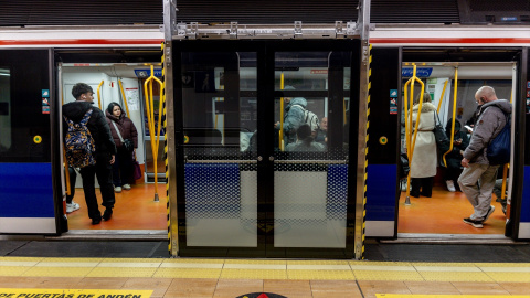 Un tren de Metro de Madrid en la estación de Legazpi a 30 de enero de 2026.