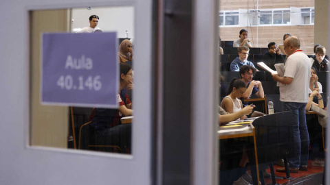 CCOO denuncia que la prolongación de los docentes a 70 años "está creada para que muchos de los actuales inspectores de educación puedan mantenerse en el cargo"