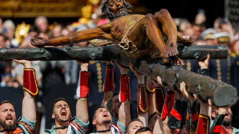 Los cuarteles creen en Dios