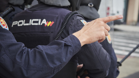 Varios agentes de Policía Nacional durante una operación policial