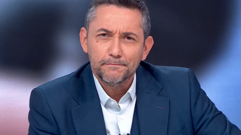 Captura de pantalla en la que aparece el periodista Javier Ruiz presentando su programa 'Mañaneros 360'.