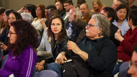 Al encuentro, han asistido figuras como Ione Belarra, secretaria general de Podemos; Joan Tardà, exdiputado de ERC en el Congreso o Gerardo Pisarello, diputado de Comuns.