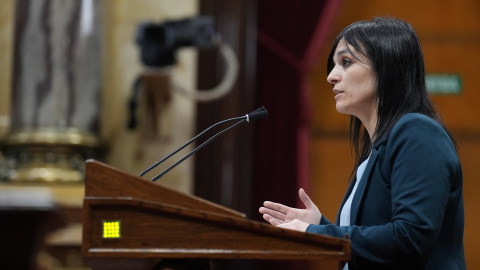 Foto de archivo de Sílvia Orriols durante una sesión de control, en el Parlament de Catalunya, en Barcelona.