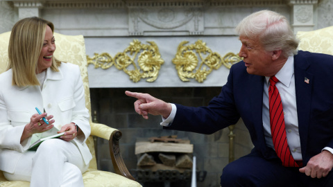 El presidente de EEUU, Donald Trump, durante una reunión con la primera ministra italiana, Giorgia Meloni.