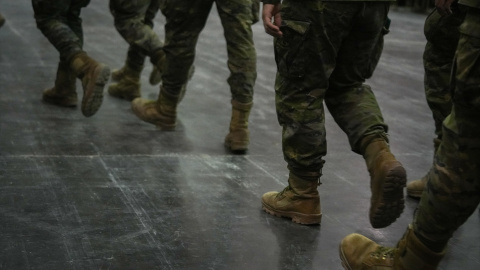 Un sacerdote dio una charla sobre exorcismos en la Base Militar Jaime I en Bétera (Comunidad Valenciana).