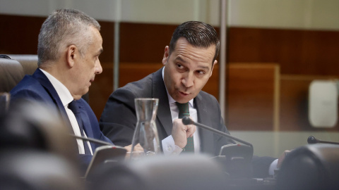 Óscar Fernández El candidato de Vox en Extremadura, Óscar Fernández, durante el pleno de investidura de María Guardiola.