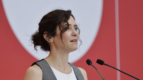 La presidenta de la Comunidad de Madrid, Isabel Díaz Ayuso, interviene en la presentación del acuerdo firmado por la Federación Española de Baloncesto (FEB) y el Gobierno regional para la celebración del Eurobasket 2029.