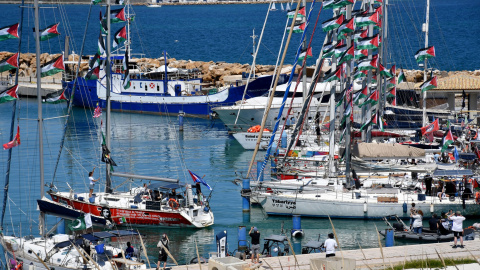 La Flotilla Global Sumud zarpa del puerto de Xiphonia en Sicilia, el 26 de abril de 2026.