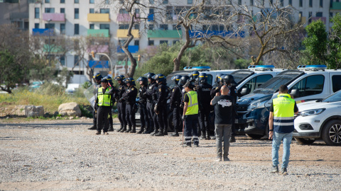 Efectivos de la Policía durante el desalojo del campamento chabolista de Sa Jovería, a 21 de abril de 2026, en Ibiza, Balears (España) Efectivos de la Policía durante el desalojo del campamento chabolista de Sa Jovería, a 21 de abril de 2026, en Ibiza, Balears (España)