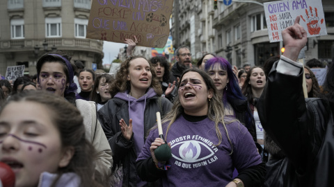 Foto de archivo de manifestantes durante la marcha del 8M de 2026, en Vigo, Galicia (España). Foto de archivo de manifestantes durante la marcha del 8M de 2026, en Vigo, Galicia (España).