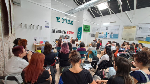 Acto para recaudar fondos para madres protectoras celebrado el sábado 25 de abril en la Villana de Vallekas.