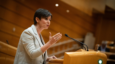 La ministra de Vivienda y Agenda Urbana, Isabel Rodríguez, interviene durante una sesión de control al Gobierno, en el Senado, a 28 de abril de 2026, en Madrid (España). La ministra de Vivienda y Agenda Urbana, Isabel Rodríguez, interviene durante una sesión de control al Gobierno, en el Senado, a 28 de abril de 2026, en Madrid (España).