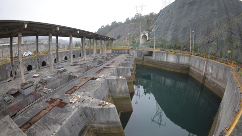 Vista de la antigua central nuclear de Lemoiz, cuyos terrenos acogerán un proyecto acuícola para la cría de lenguados. Vista de la antigua central nuclear de Lemoiz, cuyos terrenos acogerán un proyecto acuícola para la cría de lenguados.