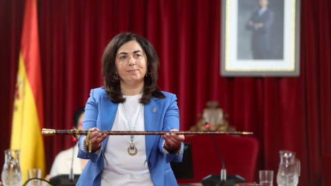 La nueva alcaldesa de Lugo, Elena Candia, tras la moción de este jueves en el Ayuntamiento. La nueva alcaldesa de Lugo, Elena Candia, tras la moción de este jueves en el Ayuntamiento.