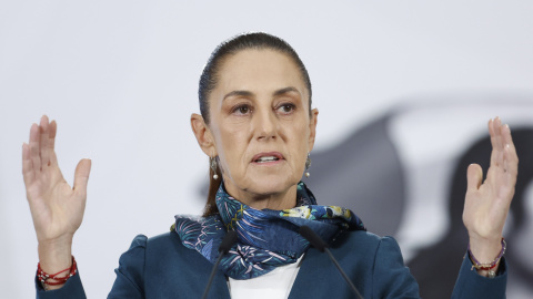 La presidenta de México, Claudia Sheinbaum, en una rueda de prensa este martes, en el Palacio Nacional de la Ciudad de México (México). La presidenta de México, Claudia Sheinbaum, en una rueda de prensa este martes, en el Palacio Nacional de la Ciudad de México (México).