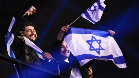 Noam Bettan, representante de Israel, celebra su entrada en la final del concurso. Noam Bettan, representante de Israel, celebra su entrada en la final del concurso.
