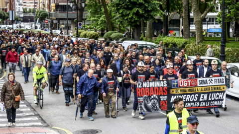 La marcha por los trabajadores de la mina Miura a su paso por Oviedo.