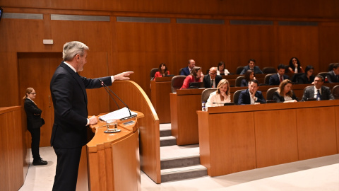 El presidente de Aragón, Jorge Azcón (PP), durante un pleno de las Cortes de Aragón el pasado 29 de abril.