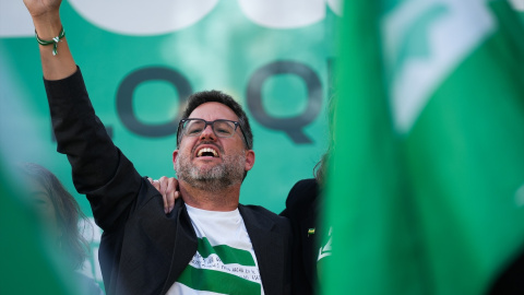 El candidato de Adelante Andalucía a la Presidencia de la Junta, José Ignacio García, cierra la campaña en la Alameda de Hércules (Sevilla).