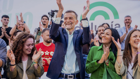 El candidato de Por Andalucía a la Presidencia de la Junta, Antonio Maíllo, durante el acto de cierre de campaña. El candidato de Por Andalucía a la Presidencia de la Junta, Antonio Maíllo, durante el acto de cierre de campaña.