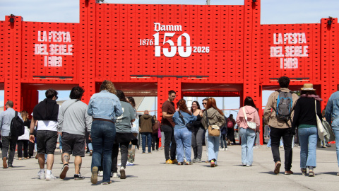 Accés principal del públic a la festa d'Estrella Damm al Parc del Fòrum. (16/05/2026) Accés principal del públic a la festa d'Estrella Damm al Parc del Fòrum.
