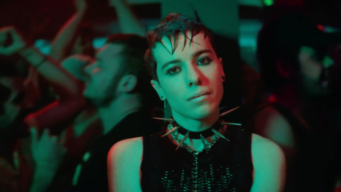 'What it feels for a girl' cuenta la adolescencia de una mujer trans en la Inglaterra de principios de siglo. 'What it feels for a girl' cuenta la adolescencia de una mujer trans en la Inglaterra de principios de siglo.
